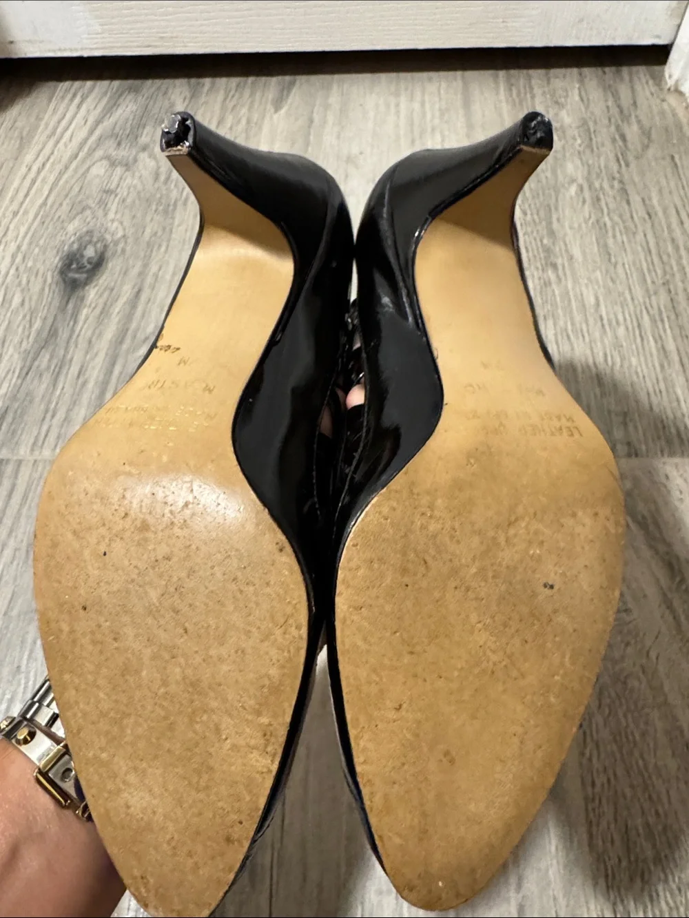 Calico Women's Black Patent Leather Pointed Toe Heels